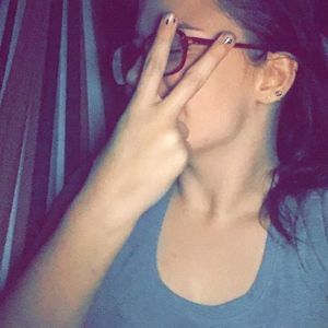 Meet your Posher, Chloe